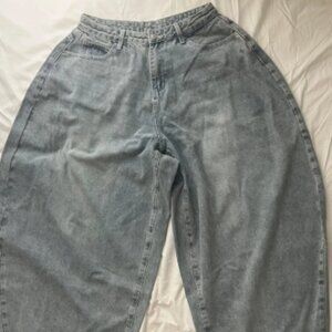 baggy jeans